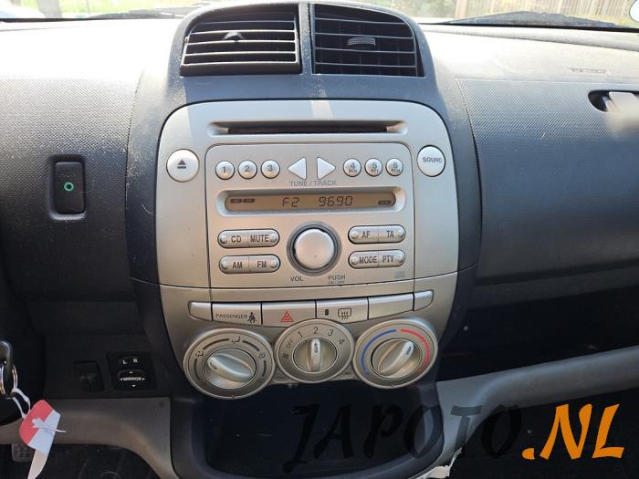 Daihatsu Sirion 2 1.0 12V DVVT Sloopvoertuig (2009, Zwart)