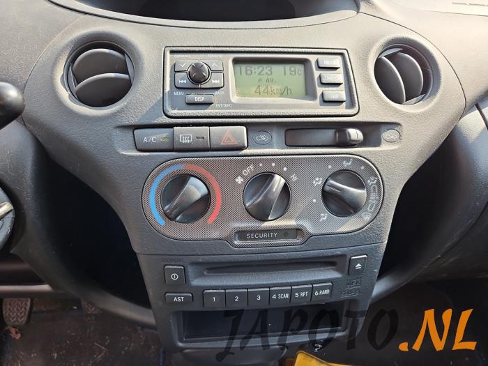 Toyota Yaris 1.0 16V VVT-i Sloopvoertuig (2005, Blauw)