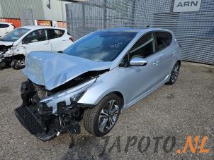 Kia Cee'd 1.0i T-GDi 12V 120 Sloopvoertuig (2018, Grijs)