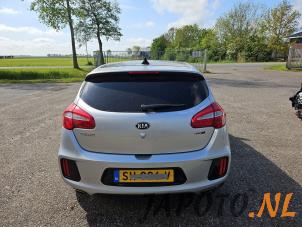 Kia Cee'd 1.0i T-GDi 12V 120 Sloopvoertuig (2018, Grijs)