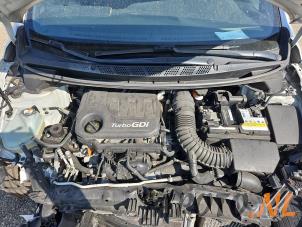Kia Cee'd 1.0i T-GDi 12V 120 Sloopvoertuig (2018, Grijs)
