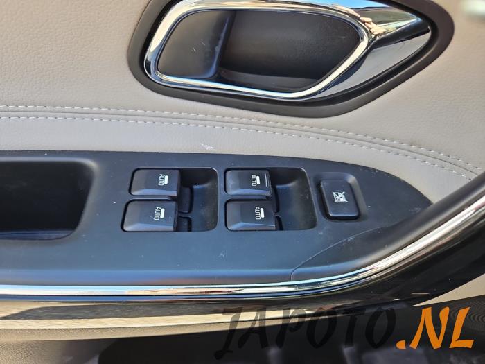 Kia Cee'd 1.6 CRDi 16V VGT Sloopvoertuig (2015, Metallic, Zwart)