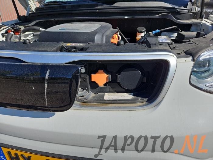 Kia Soul II EV Sloopvoertuig (2016, Wit)