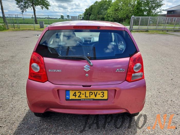 Suzuki Alto 1.0 12V Sloopvoertuig (2010, Roze)