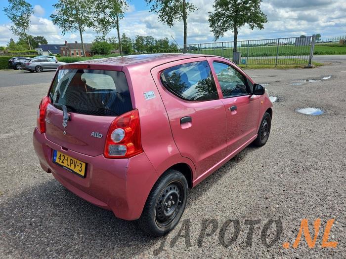 Suzuki Alto 1.0 12V Sloopvoertuig (2010, Roze)