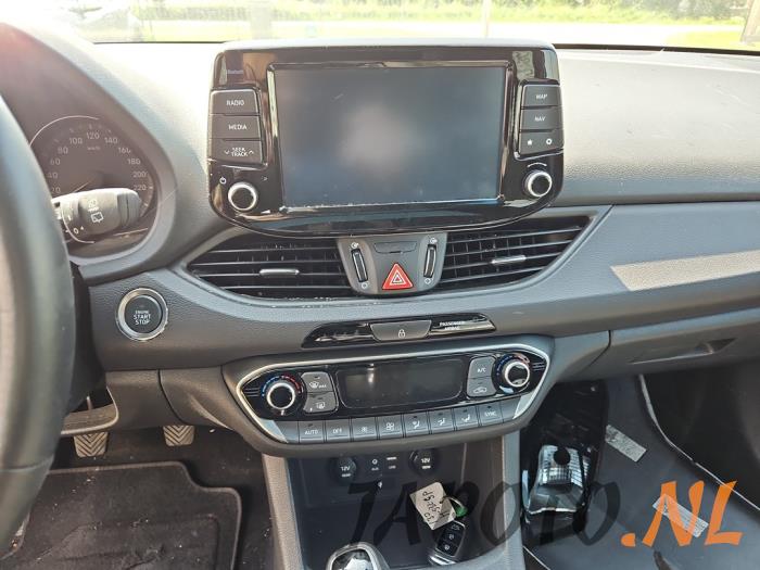 Hyundai i30 Wagon 1.4 T-GDI 16V Sloopvoertuig (2019, Wit)