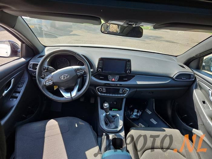 Hyundai i30 Wagon 1.4 T-GDI 16V Sloopvoertuig (2019, Wit)