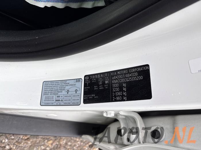 Kia Niro I 1.6 GDI Hybrid Sloopvoertuig (2018, Wit)