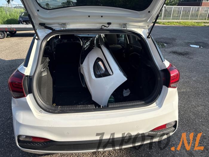 Hyundai i20 1.0 T-GDI 100 12V Sloopvoertuig (2020, Wit)