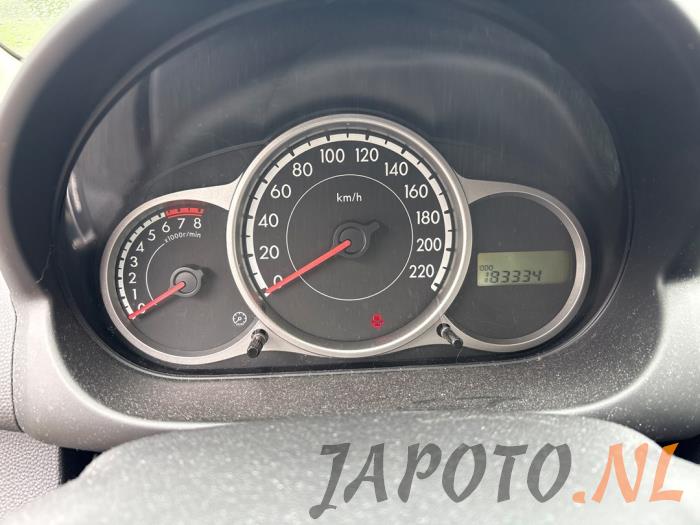 Mazda 2 1.3 16V S-VT Sloopvoertuig (2012, Bruin)