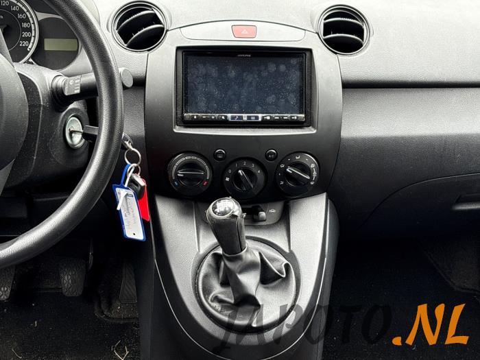 Mazda 2 1.3 16V S-VT Sloopvoertuig (2012, Bruin)