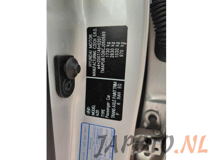 Hyundai iX20 1.6i 16V Sloopvoertuig (2011, Grijs)