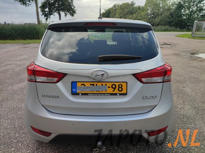 Hyundai iX20 1.6i 16V Sloopvoertuig (2011, Grijs)