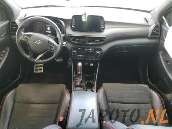 Hyundai Tucson 2.0 CRDi 16V Mild Hybrid 4WD Sloopvoertuig (2020)