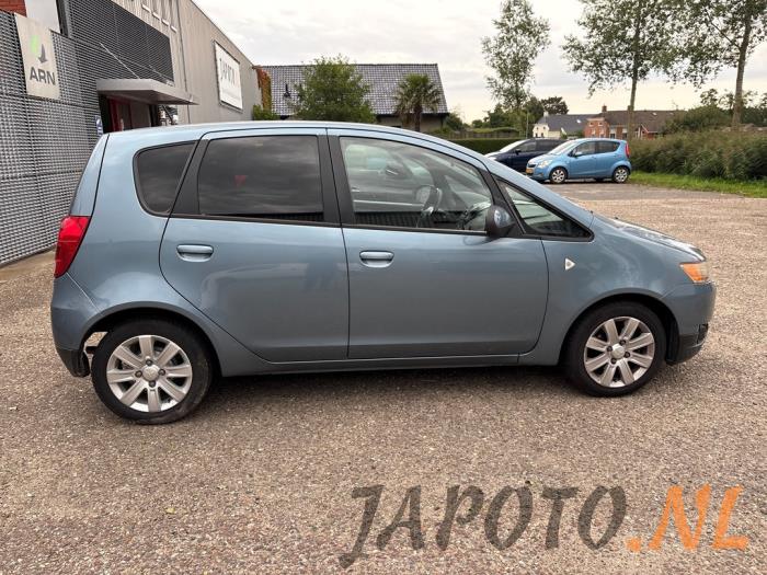 Mitsubishi Colt 1.3 16V Sloopvoertuig (2010, Blauw)