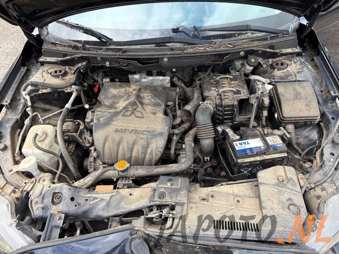 Mitsubishi Lancer Sports Sedan 1.6 MIVEC 16V Sloopvoertuig (2011, Zwart)