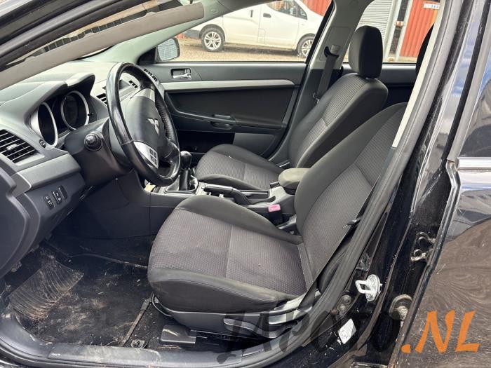 Mitsubishi Lancer Sports Sedan 1.6 MIVEC 16V Sloopvoertuig (2011, Zwart)