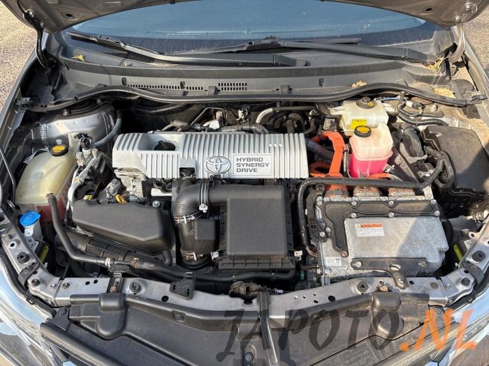 Toyota Auris Touring Sports 1.8 16V Hybrid Sloopvoertuig (2014, Bruin)