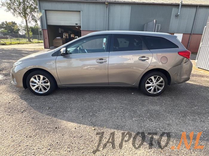 Toyota Auris Touring Sports 1.8 16V Hybrid Sloopvoertuig (2014, Bruin)
