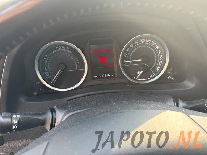 Toyota Auris Touring Sports 1.8 16V Hybrid Sloopvoertuig (2014, Bruin)