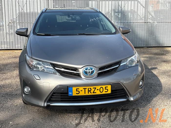 Toyota Auris Touring Sports 1.8 16V Hybrid Sloopvoertuig (2014, Bruin)