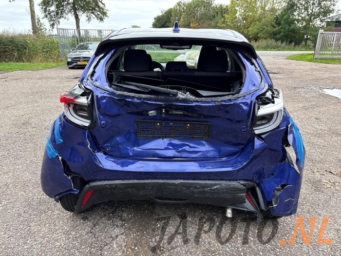 Toyota Yaris IV 1.5 12V Hybrid 115 Sloopvoertuig (2024, Blauw)