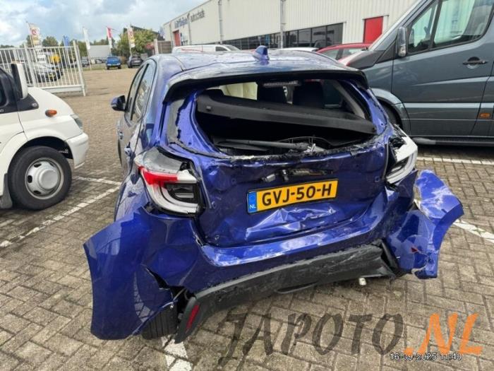 Toyota Yaris IV 1.5 12V Hybrid 115 Sloopvoertuig (2024, Blauw)