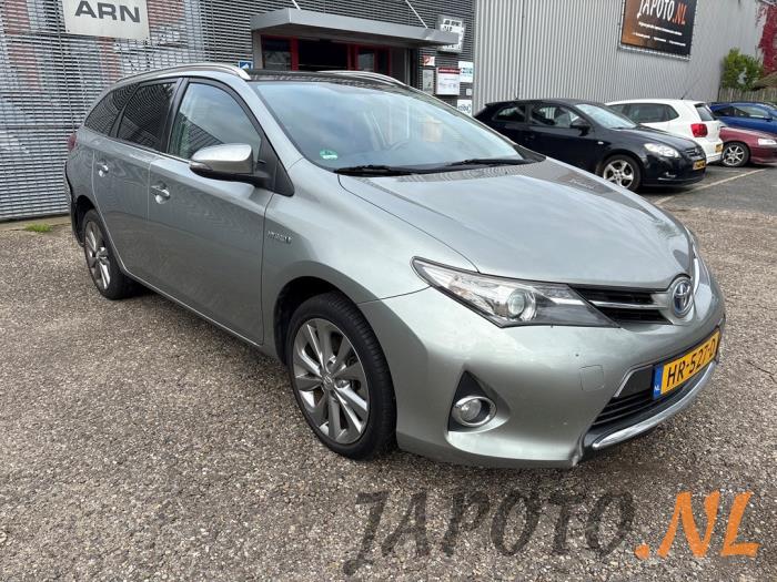 Toyota Auris Touring Sports 1.8 16V Hybrid Sloopvoertuig (2014, Grijs)