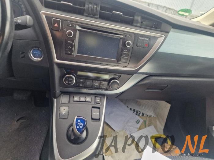 Toyota Auris Touring Sports 1.8 16V Hybrid Sloopvoertuig (2014, Grijs)