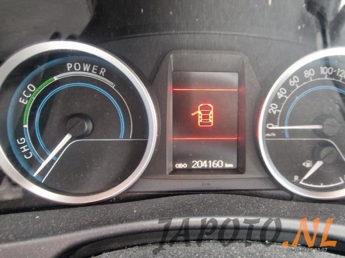 Toyota Auris Touring Sports 1.8 16V Hybrid Sloopvoertuig (2014, Grijs)