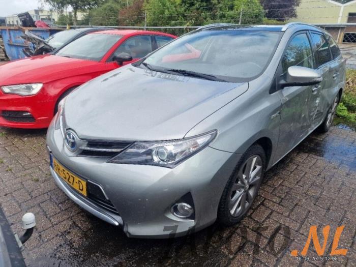 Toyota Auris Touring Sports 1.8 16V Hybrid Sloopvoertuig (2014, Grijs)