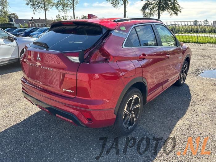 Mitsubishi Eclipse Cross Sloopvoertuig (2023, Rood)