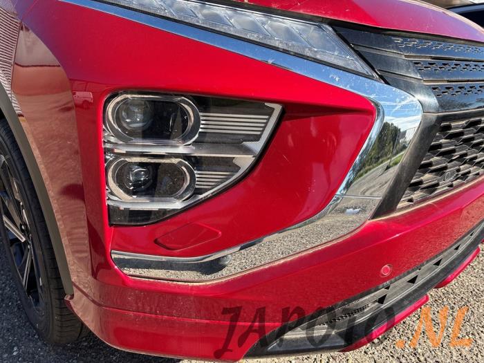 Mitsubishi Eclipse Cross Sloopvoertuig (2023, Rood)