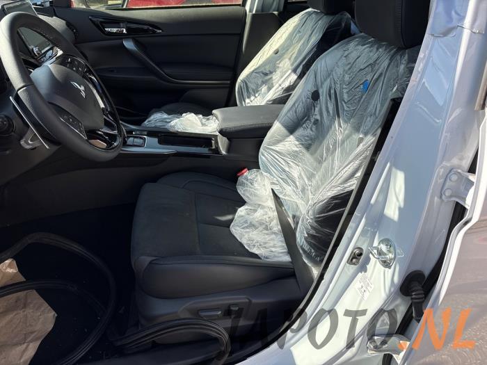 Mitsubishi Eclipse Cross 2.4 16V PHEV 4x4 Sloopvoertuig (2023)