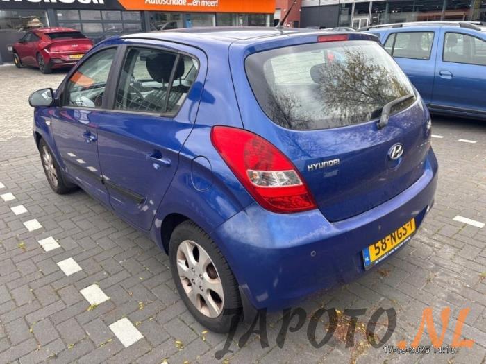Hyundai i20 1.4i 16V Sloopvoertuig (2010, Blauw)