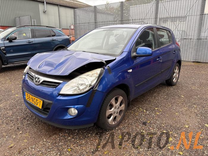 Hyundai i20 1.4i 16V Sloopvoertuig (2010, Blauw)