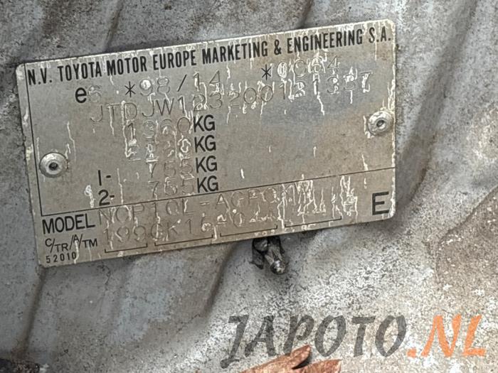 Toyota Yaris 1.3 16V VVT-i Sloopvoertuig (2001, Grijs)