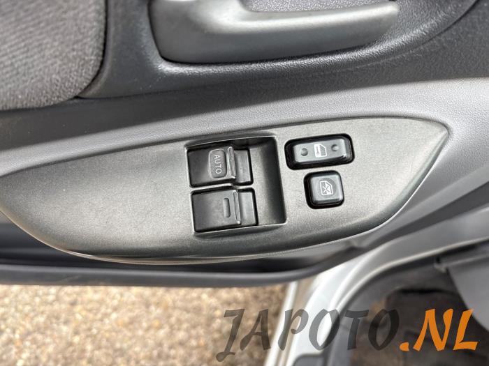 Toyota Yaris 1.3 16V VVT-i Sloopvoertuig (2001, Grijs)