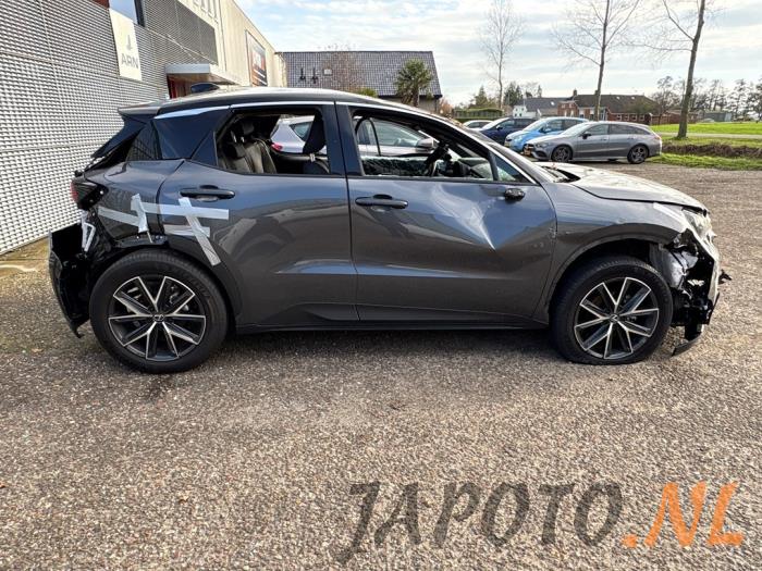 Lexus LBX 1.5 Hybrid 2WD Sloopvoertuig (2024, Grijs)