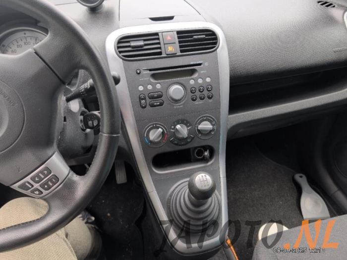 Suzuki Splash 1.0 12V Sloopvoertuig (2011, Groen)