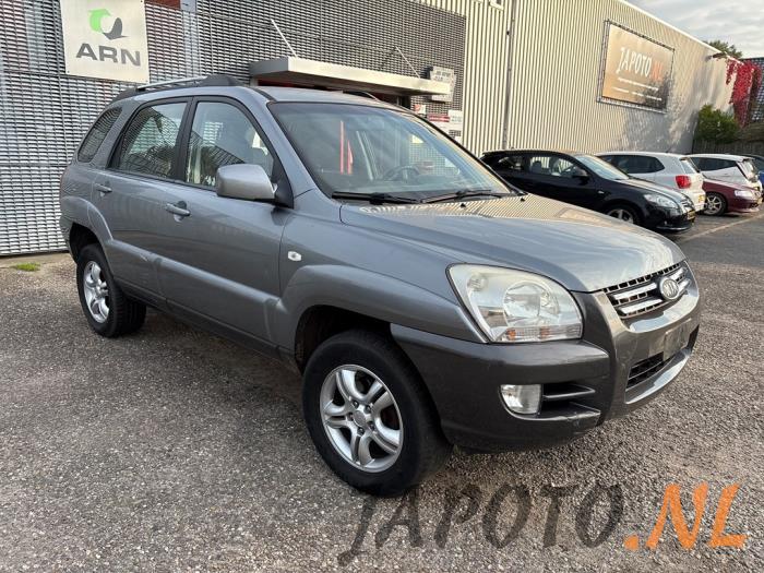 Kia Sportage 2.0 CVVT 16V 4x2 Sloopvoertuig (2007, Grijs)