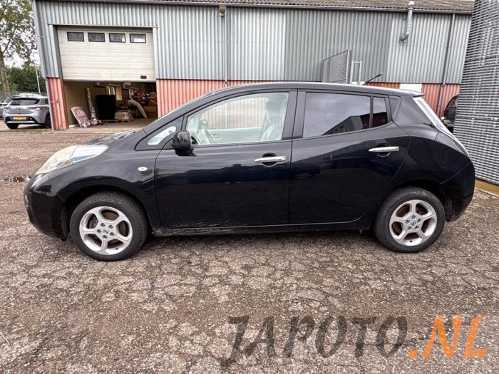 Nissan Leaf Leaf Sloopvoertuig (2011, Zwart)
