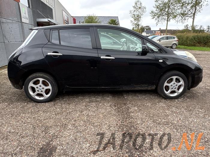 Nissan Leaf Leaf Sloopvoertuig (2011, Zwart)
