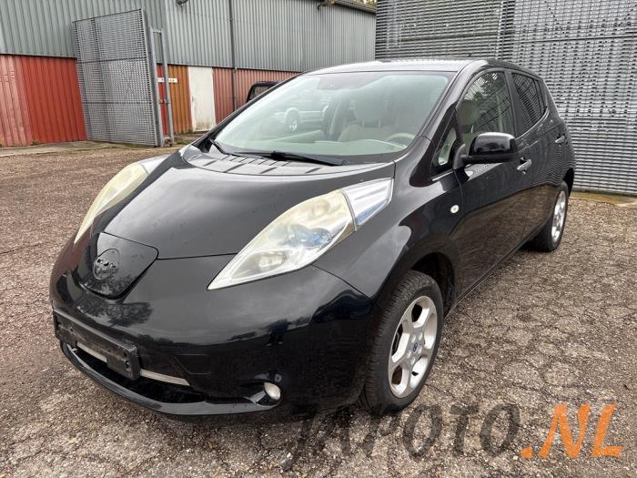 Nissan Leaf Leaf Sloopvoertuig (2011, Zwart)