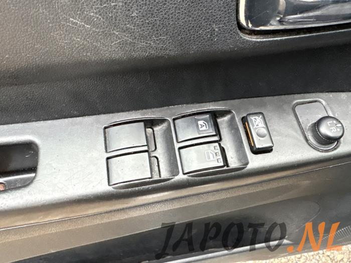 Daihatsu Cuore 1.0 12V DVVT Sloopvoertuig (2009, Zwart)