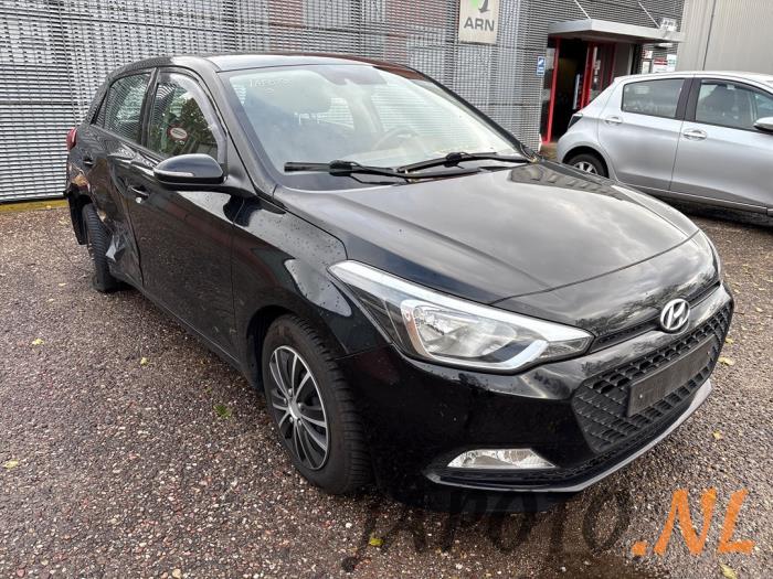 Hyundai i20 1.2i 16V Sloopvoertuig (2016, Zwart)