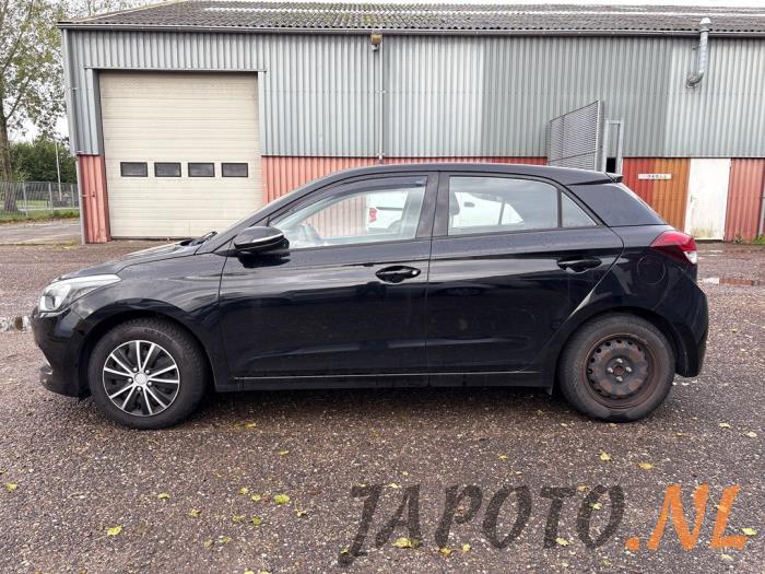 Hyundai i20 1.2i 16V Sloopvoertuig (2016, Zwart)