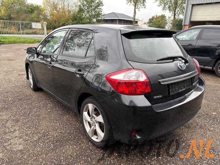 Toyota Auris 1.8 16V HSD Full Hybrid Sloopvoertuig (2011, Zwart)