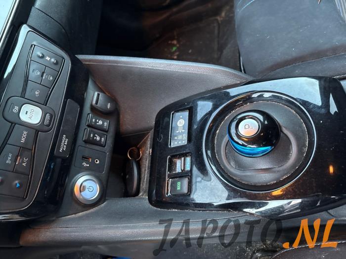 Nissan Leaf 39/40kWh Sloopvoertuig (2018, Grijs)