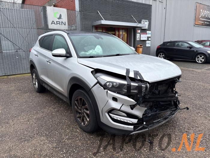 Hyundai Tucson 1.6 T-GDi 16V 4WD Sloopvoertuig (2017, Grijs)